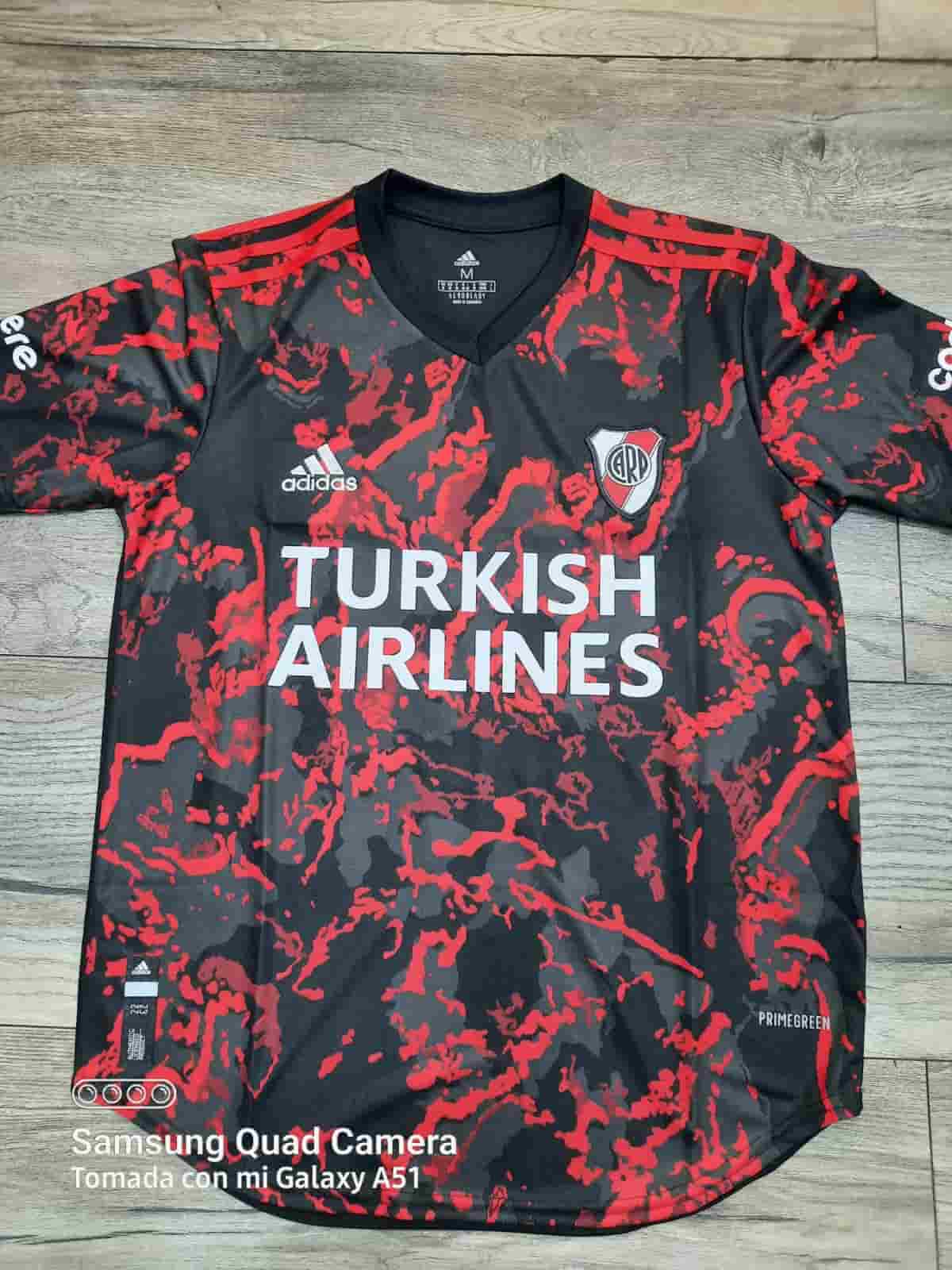 Camisa deportiva river plate