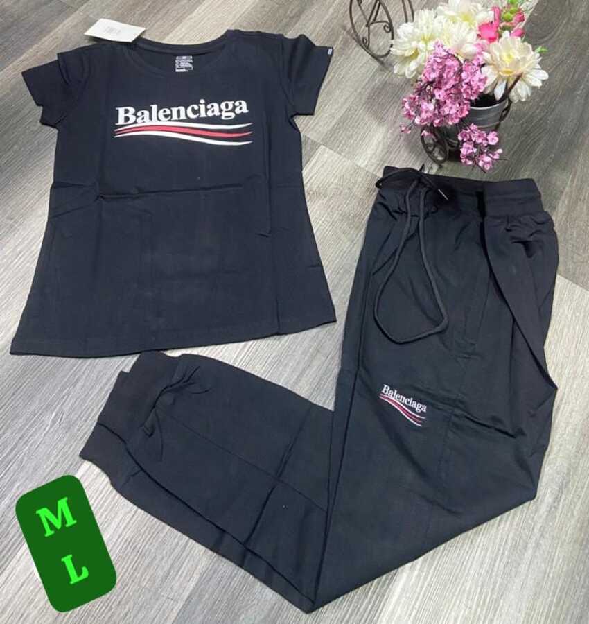 Conjunto deportivo de sudadera negra-2