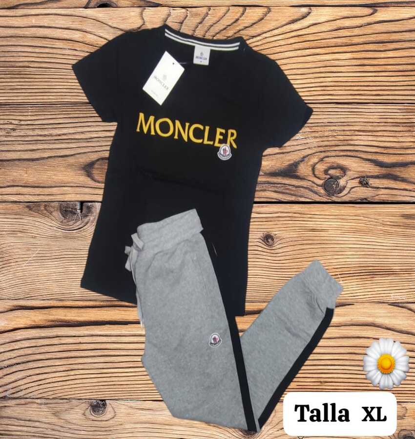 Conjunto deportivo de sudadera gris