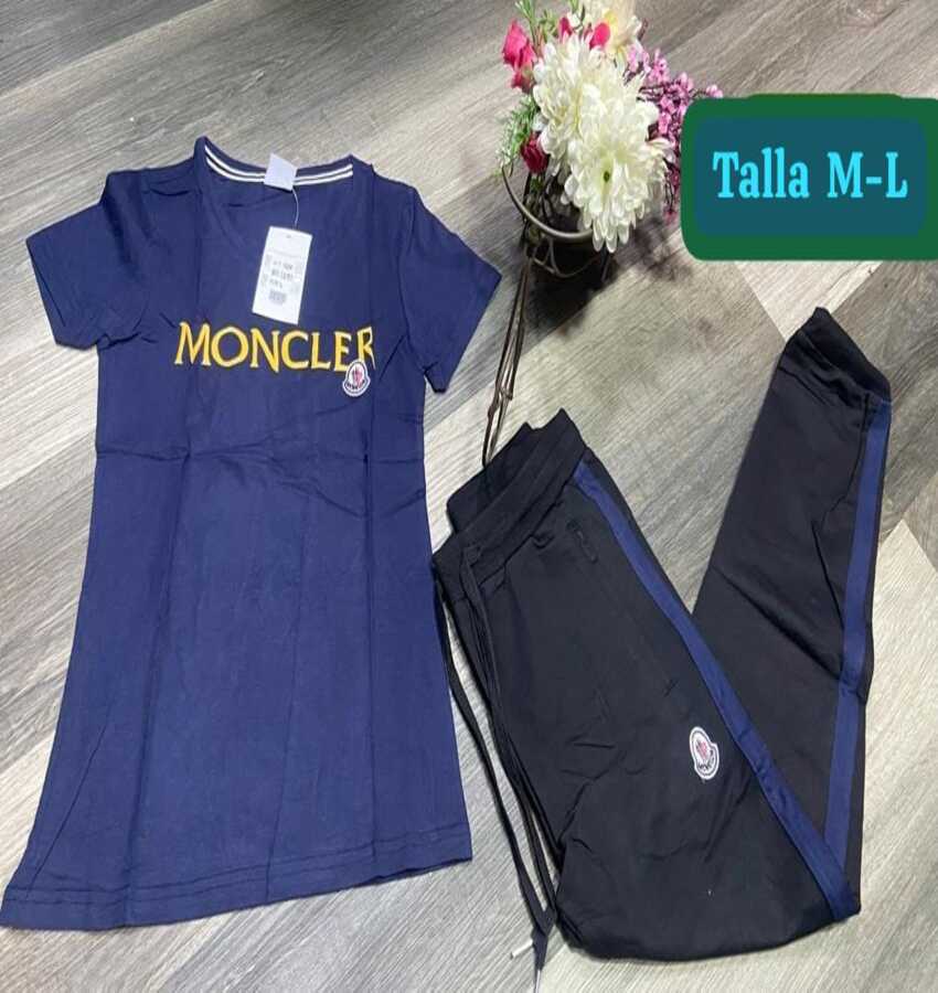 Conjunto deportivo de sudadera azul