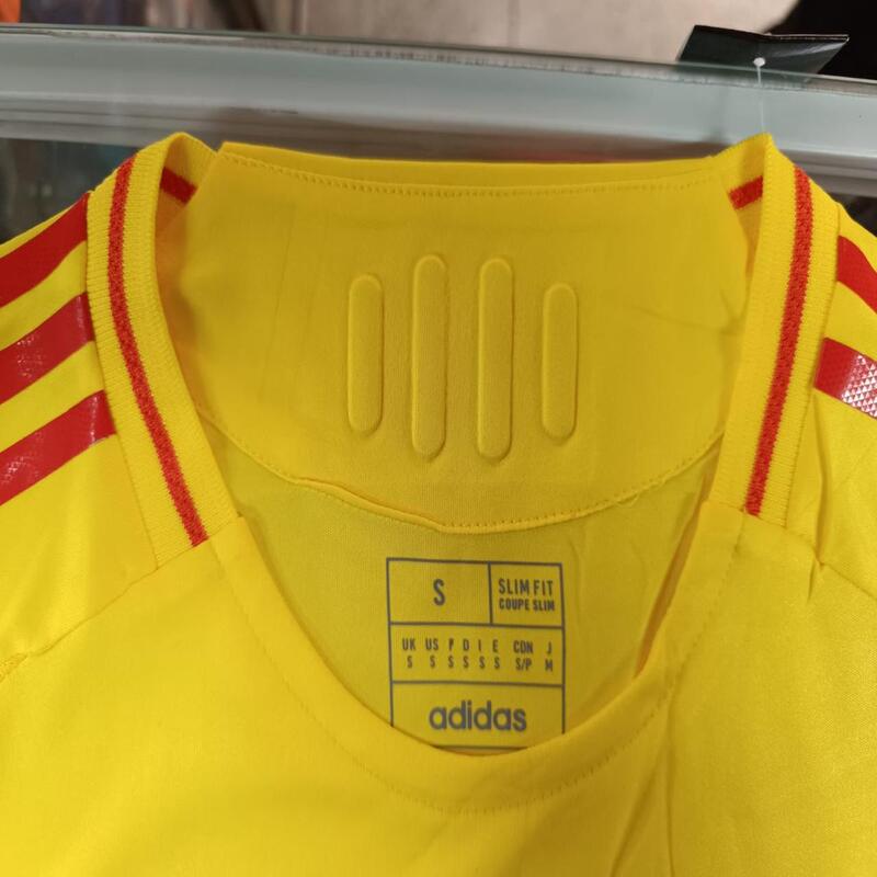 Camisa deportiva Selección Colombia local