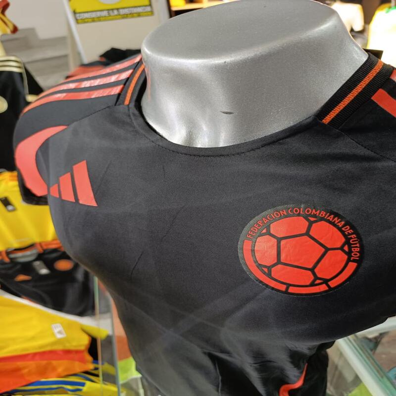 Camisa deportiva Selección Colombia visitante