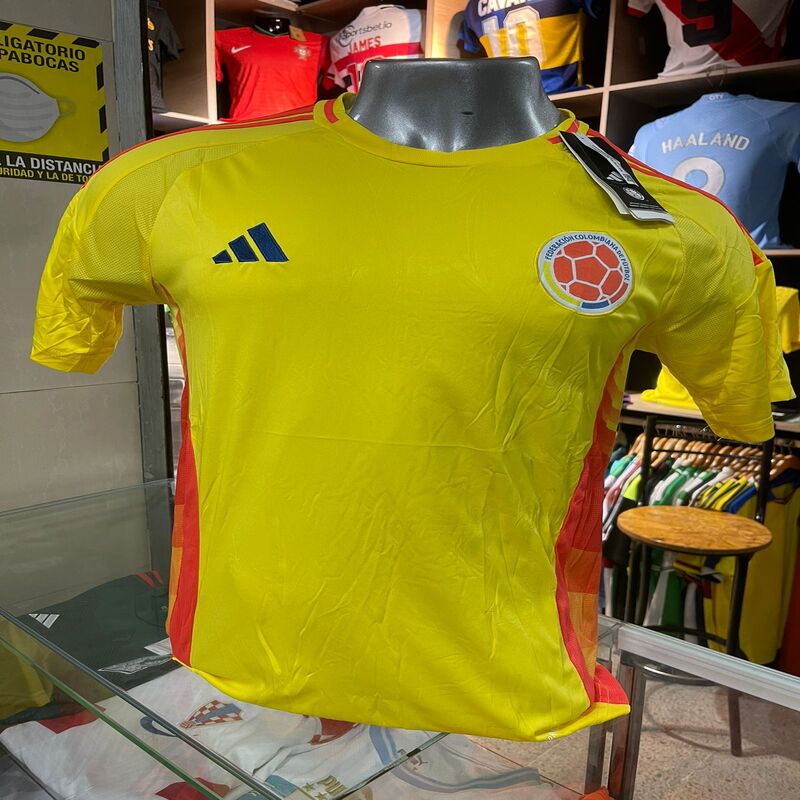 Camisa deportiva Selección Colombia AAA
