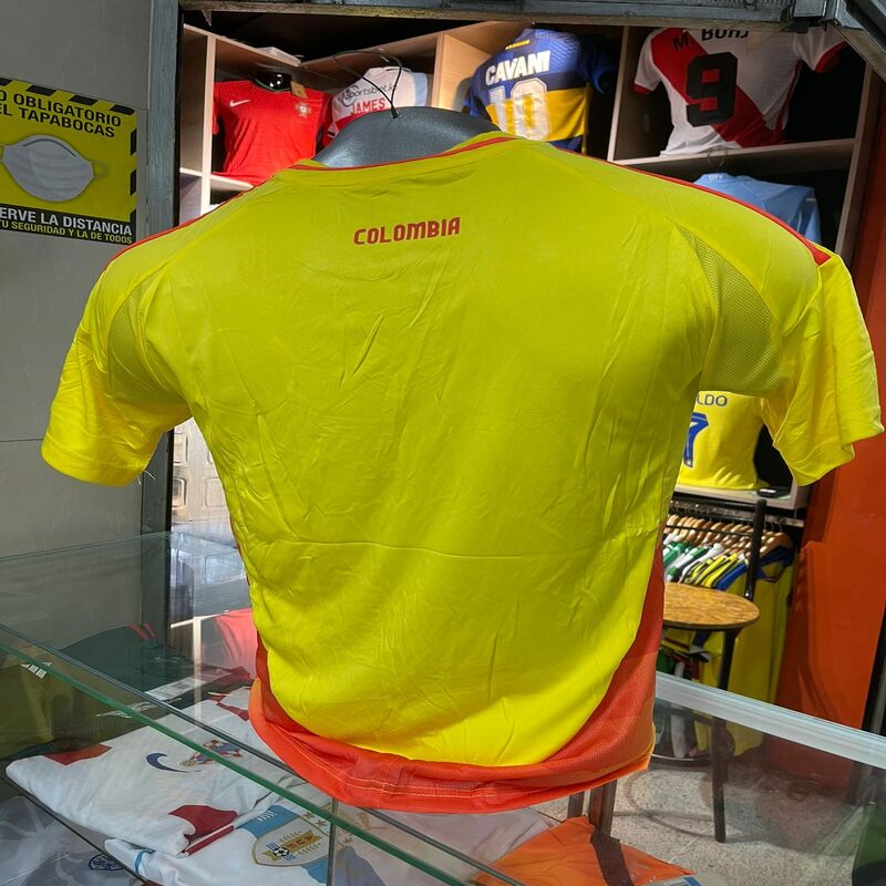 Camisa deportiva Selección Colombia AAA