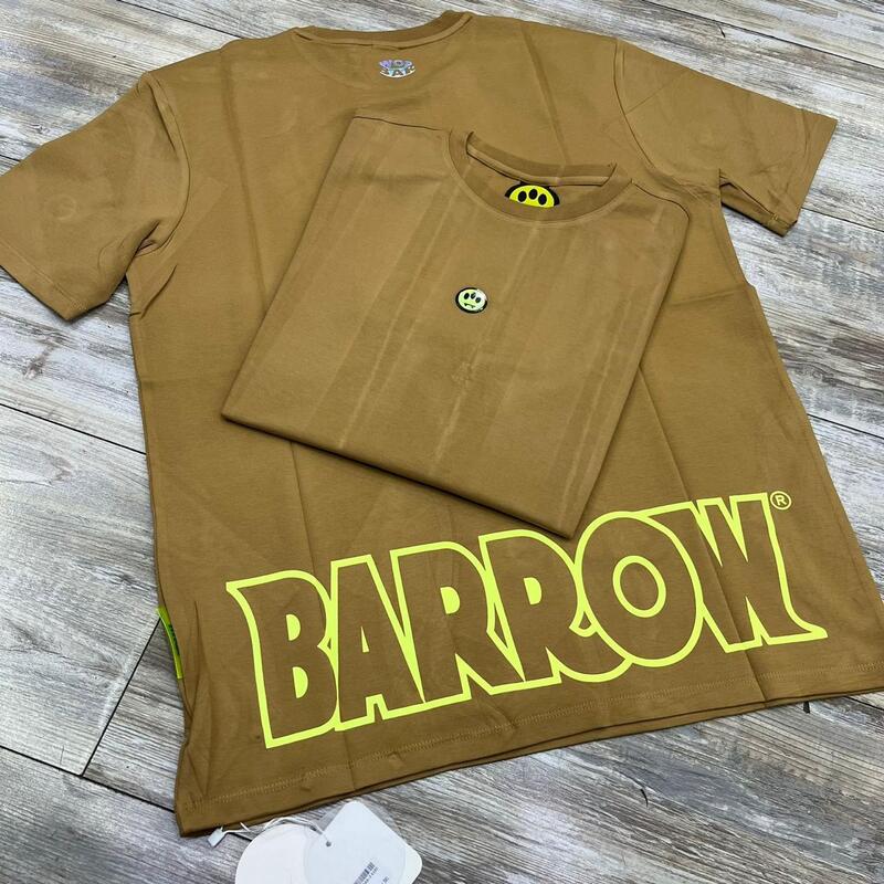 Camisa deportiva café para hombre