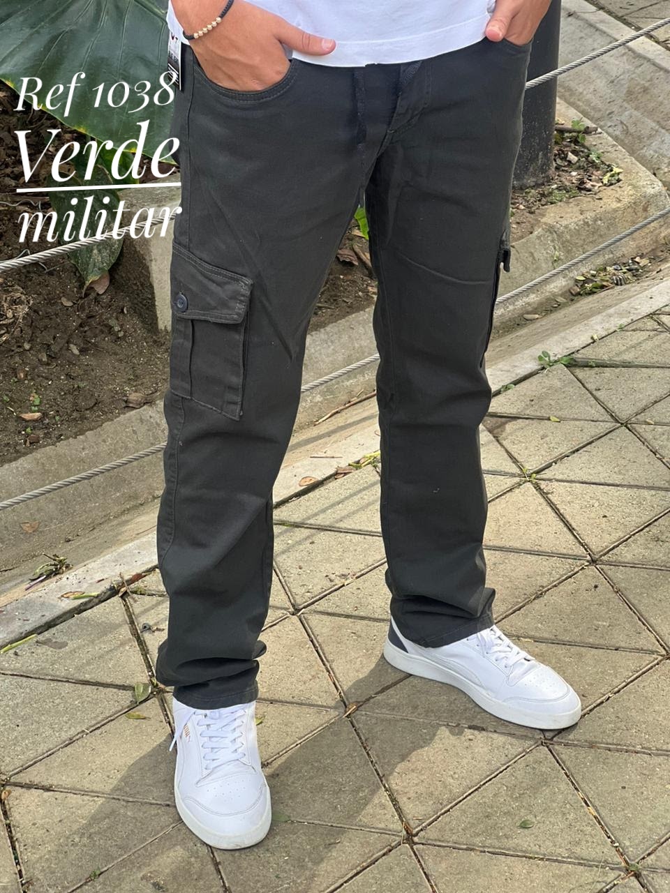 Pantalón deportivo bota recta dryl verde militar