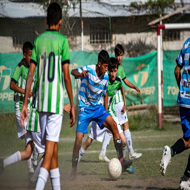 CONJUNTOS DEPORTIVOS: COMBINACIONES Y RENDIMIENTO