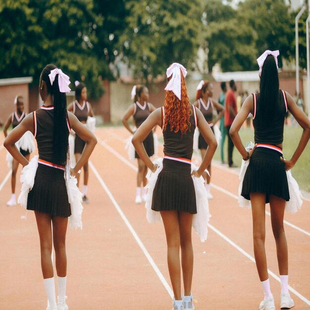 CONJUNTOS DEPORTIVOS PARA CADA OCASIÓN: ESTILO Y FUNCIONALIDAD EN TODO MOMENTO