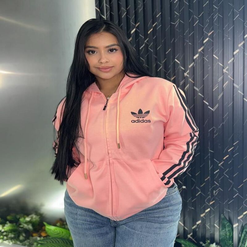 Buzo deportivo gama alta rosado