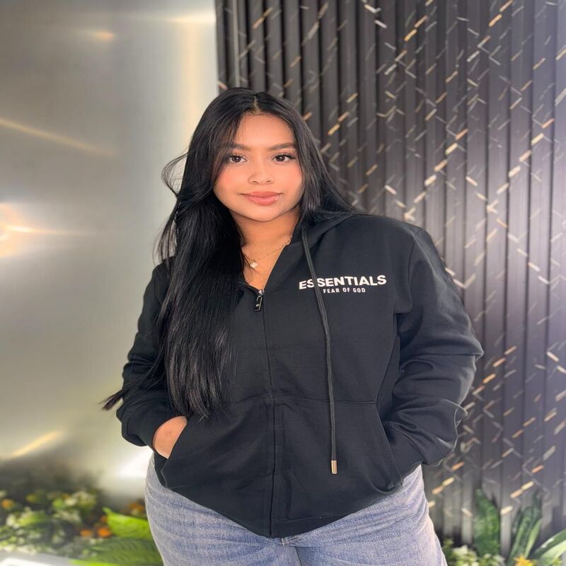 Buzo deportivo gama alta negro