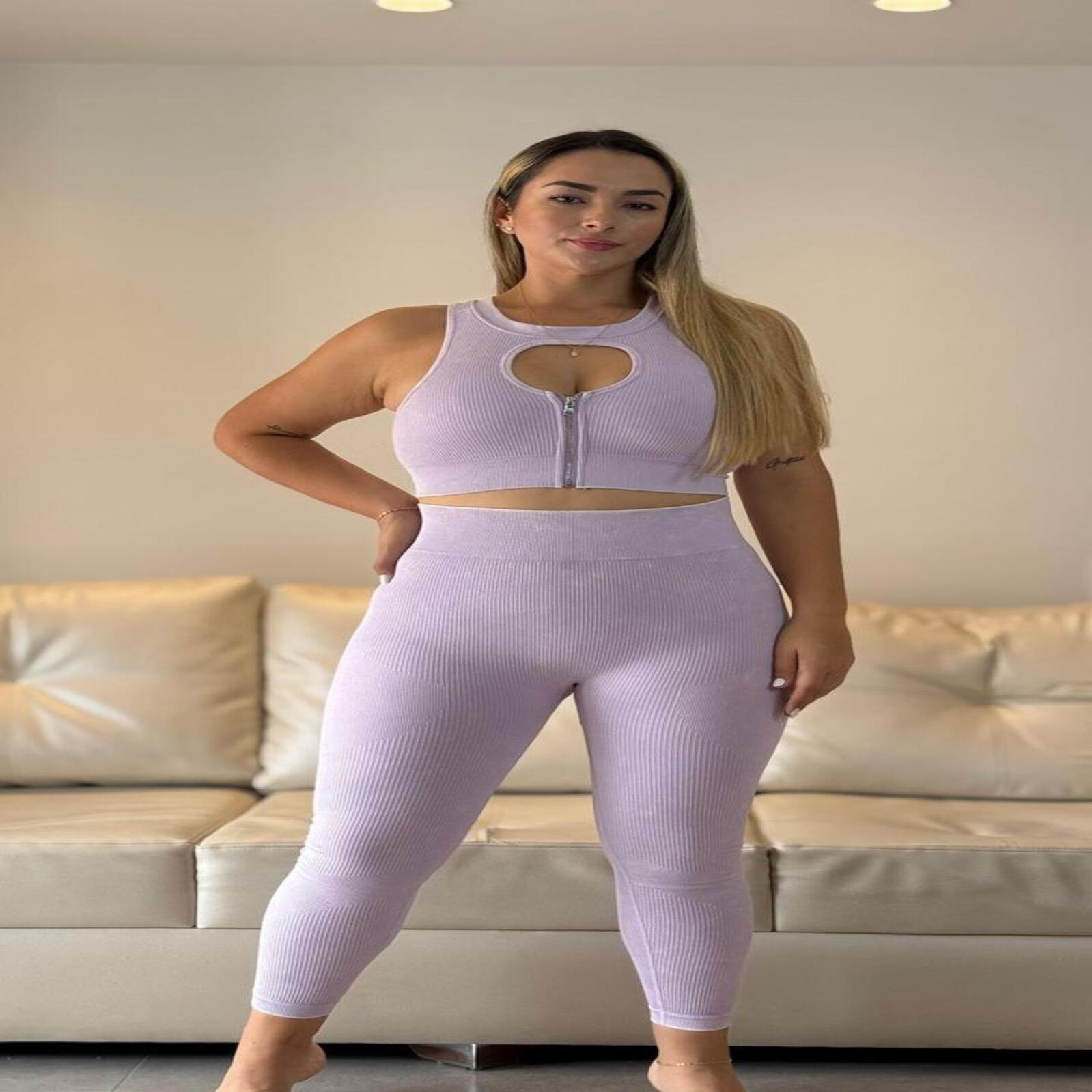Conjunto deportivo importado lila