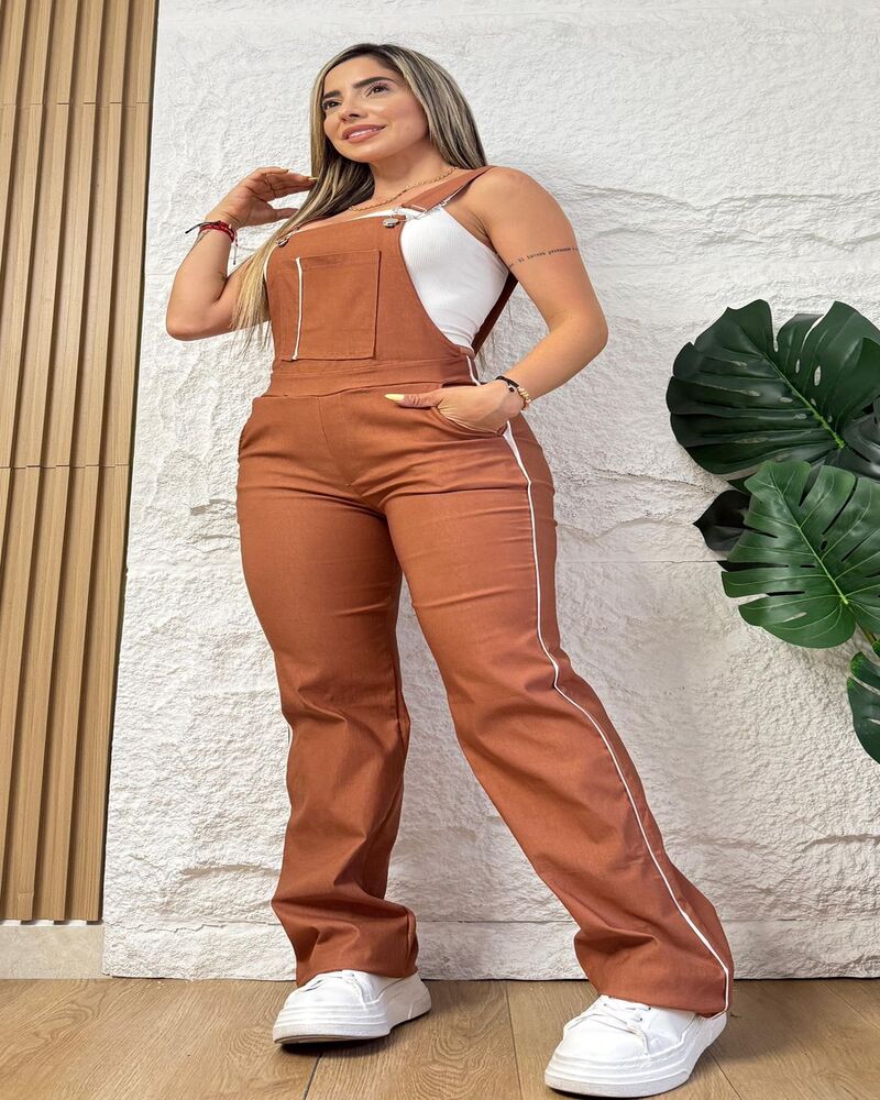 Overol deportivo café