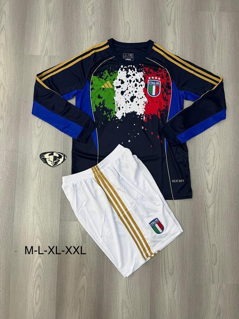 Uniforme deportivo AAA Italia