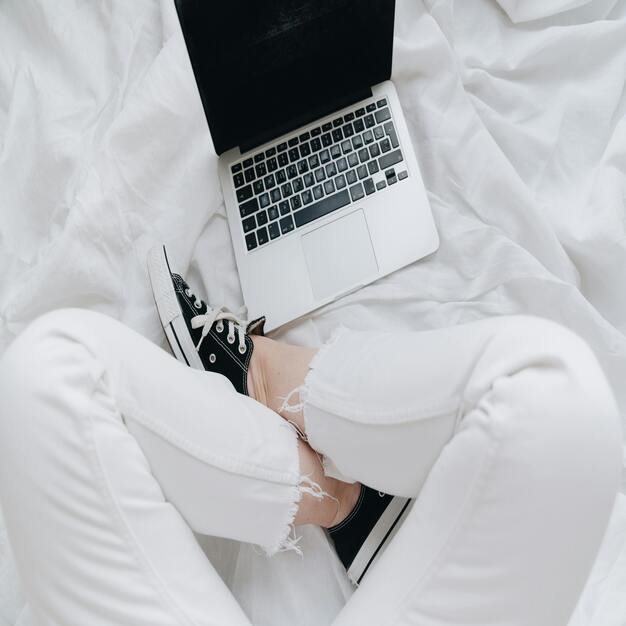 TOP 10 DE TECNOLOGÍAS TEXTILES QUE ESTÁN TRANSFORMANDO LA ROPA DEPORTIVA