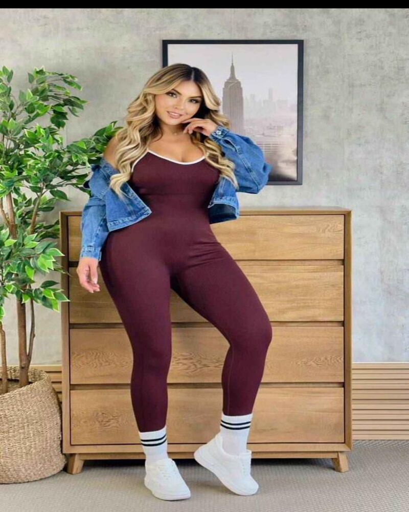 Enterizo deportivo importado magenta