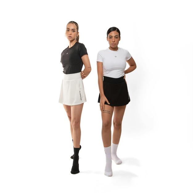 CÓMO COMBINAR TU CONJUNTO DEPORTIVO PARA UN LOOK MODERNO DENTRO Y FUERA DEL GIMNASIO