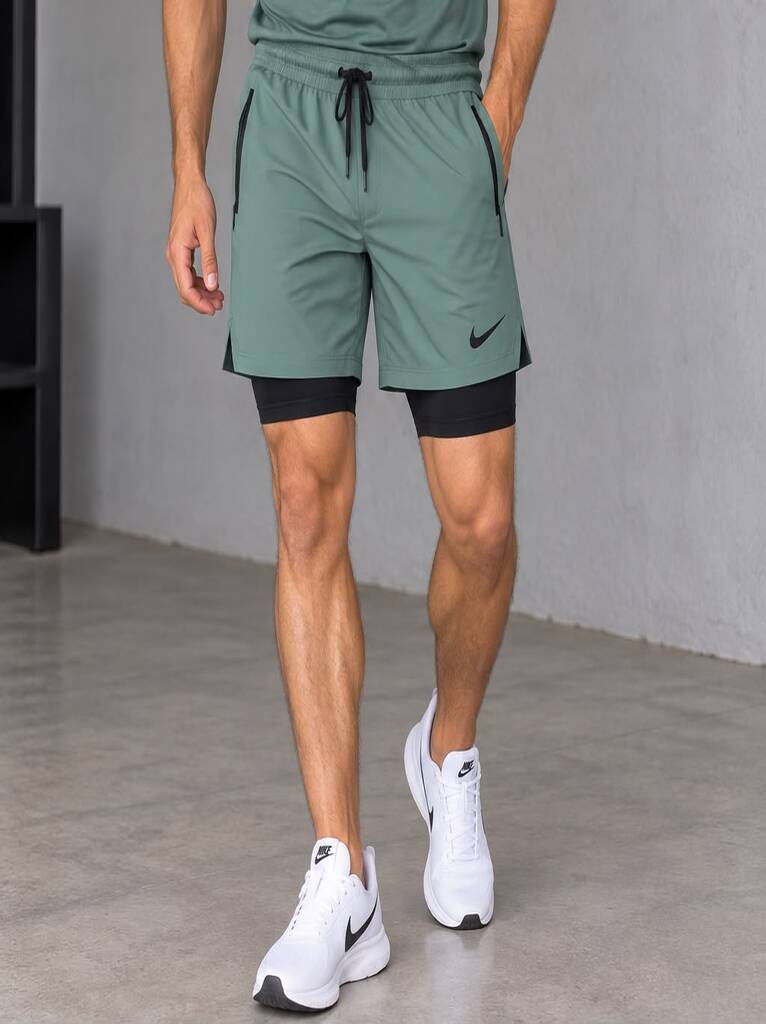 Pantaloneta deportiva licra interna verde